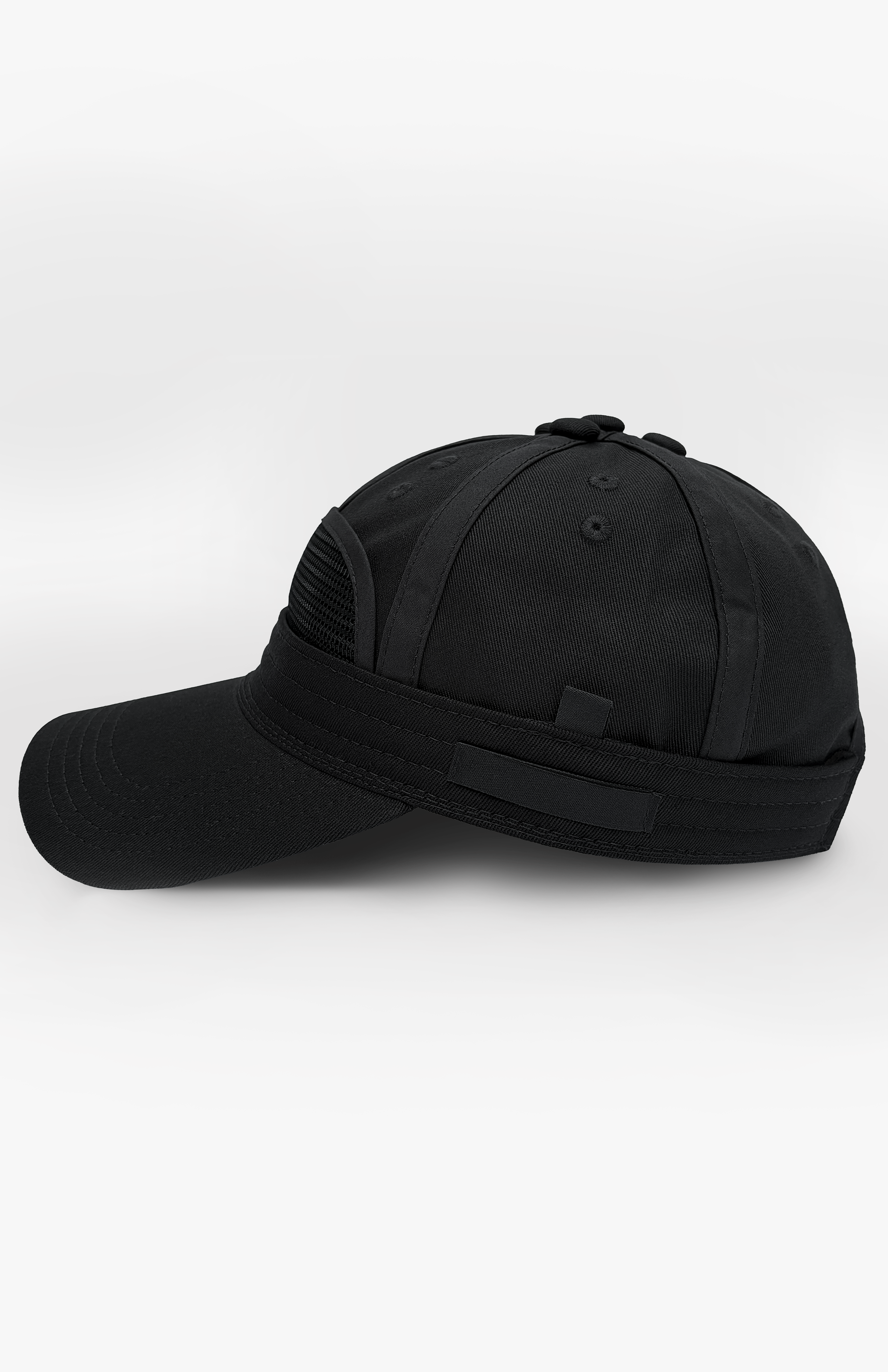 reverse baseball cap in black